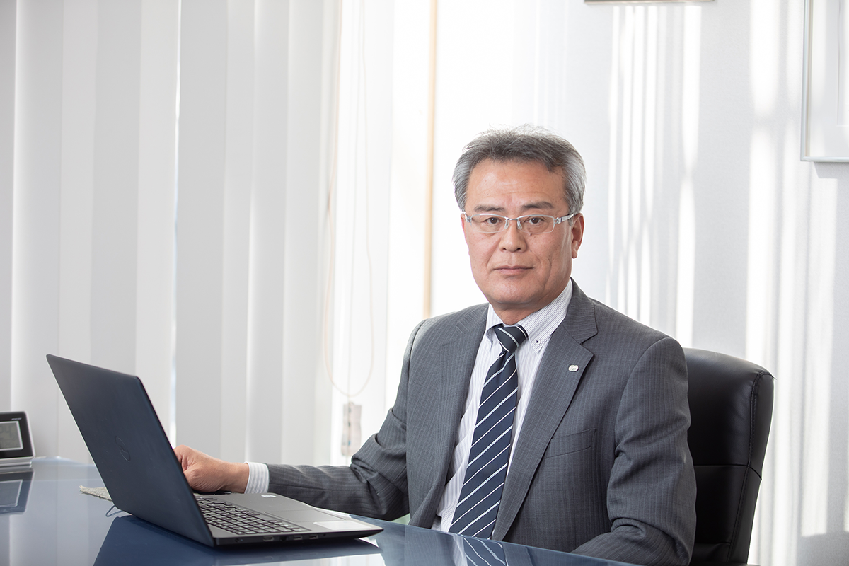 ランドクリエイト営業部長 中井 伸